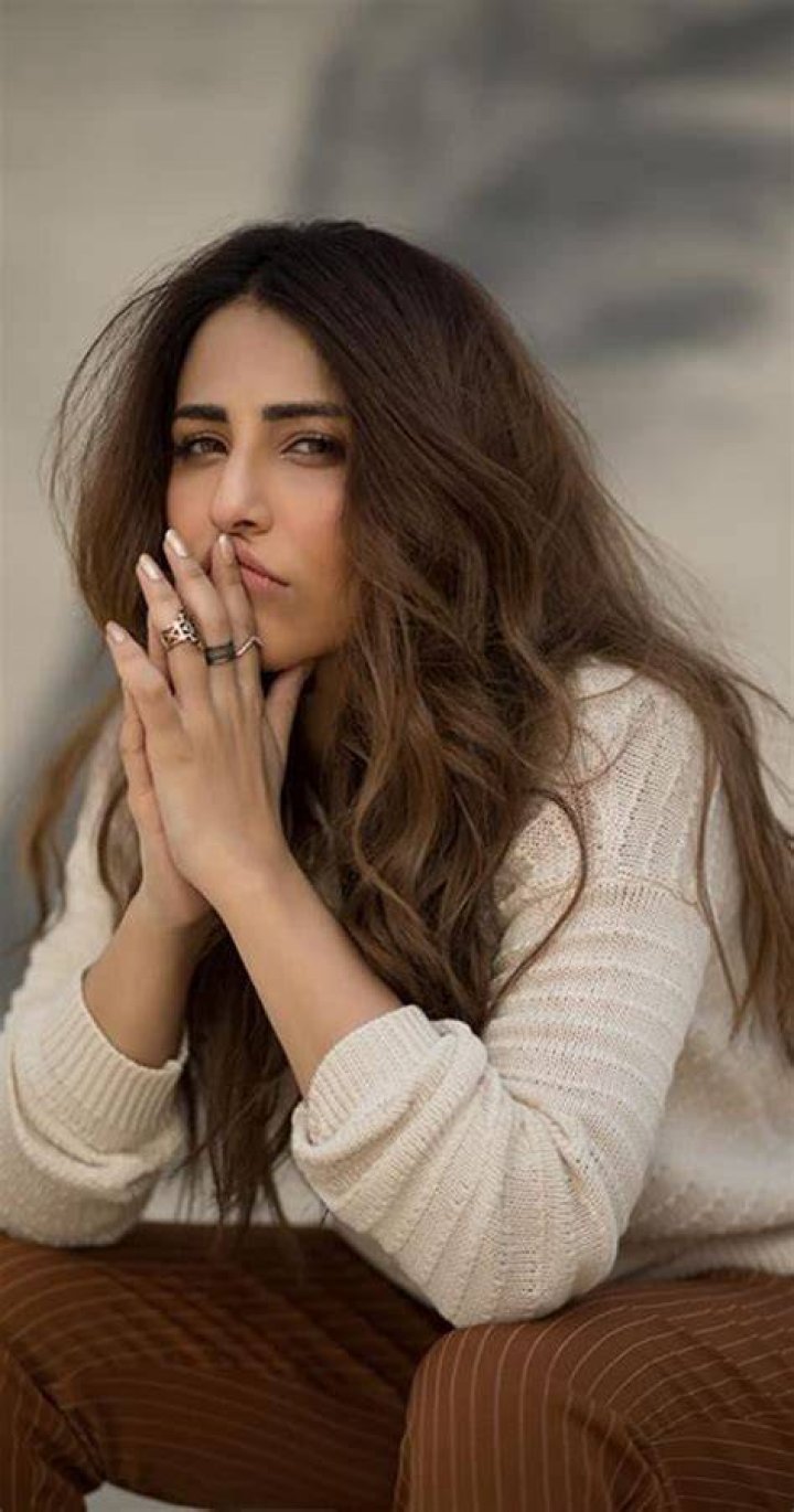 Evana Maria Of: A Rising Star in the Entertainment Industry