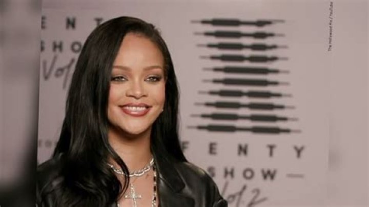 Rihanna: The Extraordinary Journey of Robyn Rihanna Fenty